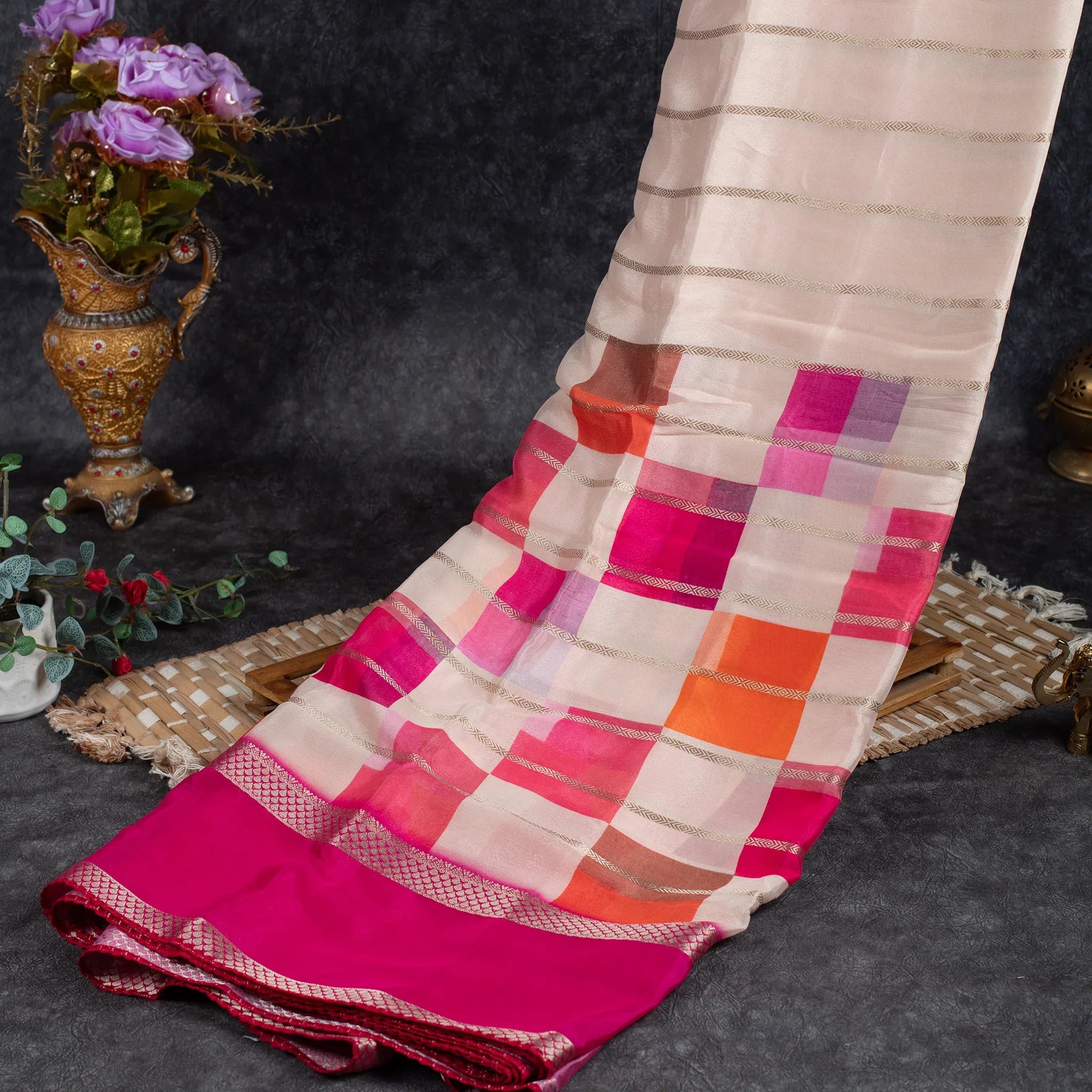 Shrinagar Silk Saree – Chinnon Crepe Fabric - Cream with Pink Secondary image