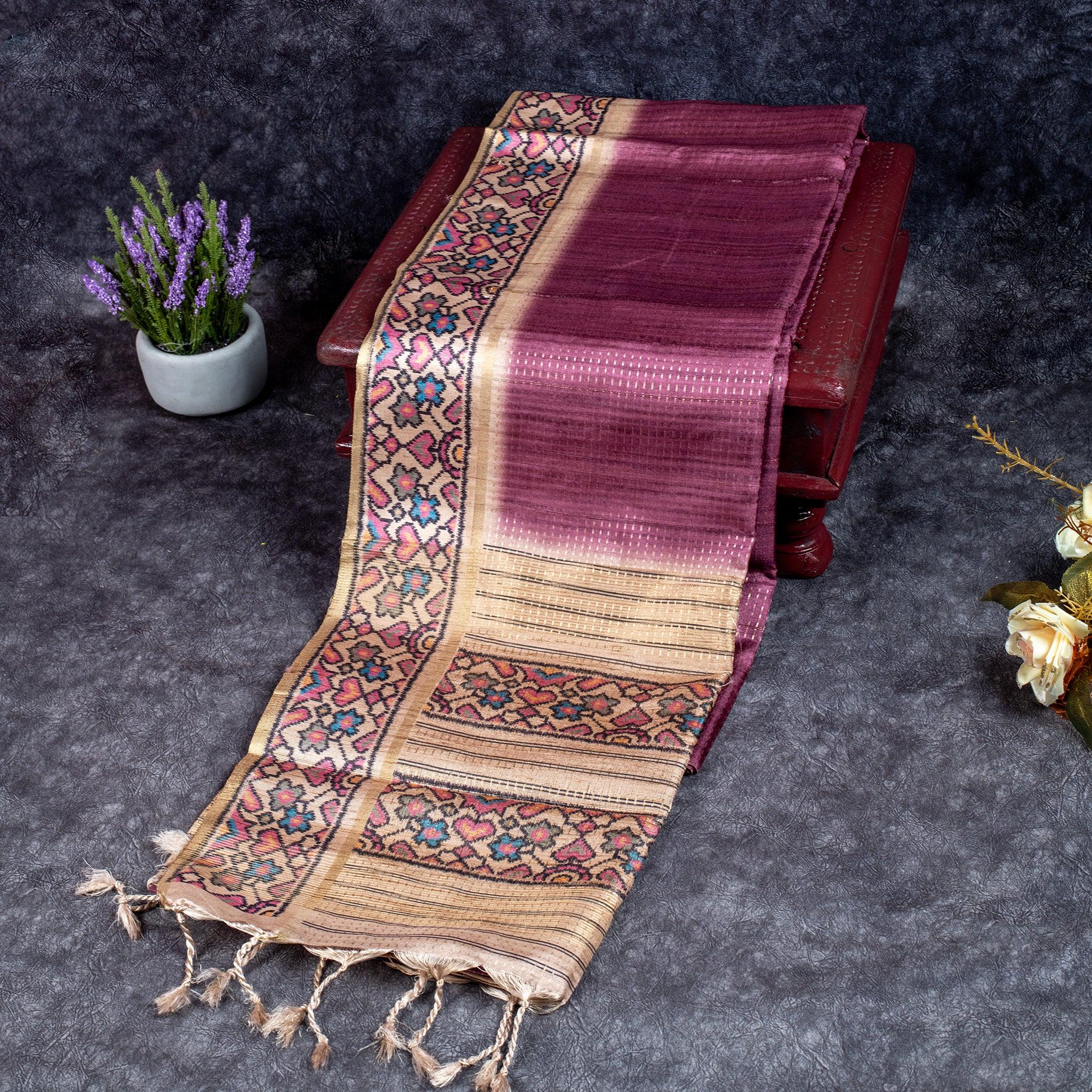 Semi Tussar Silk Saree – Zari Dotted Lines with Contrast Pallu Secondary image